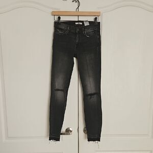 Women's Black Mid-Rise Distressed Skinny Jeans